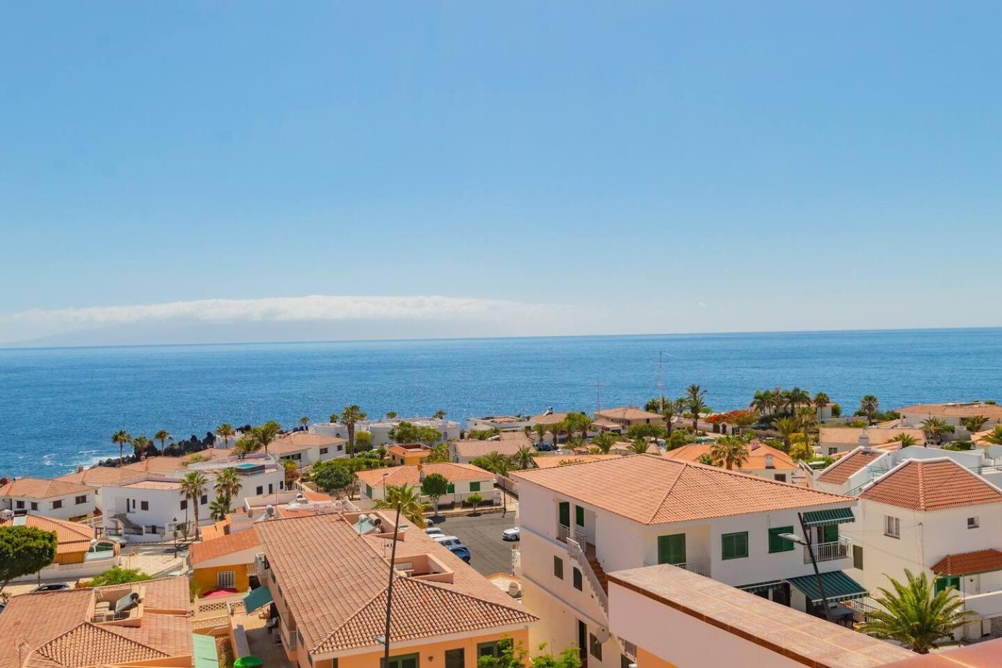Penthouse Apt With Jacuzzi By Dream Homes Tenerife Puerto de Santiago  Bagian luar foto